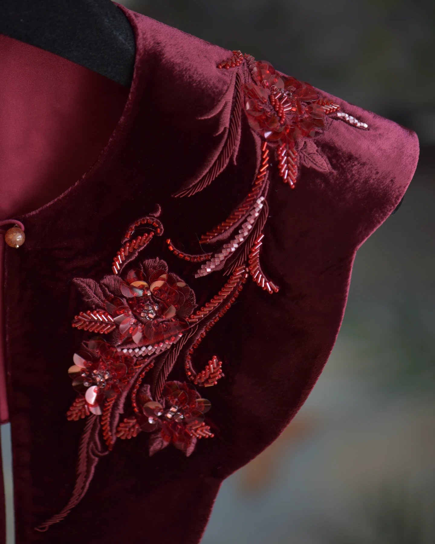 Burgundy Floral Yunjian — Detail